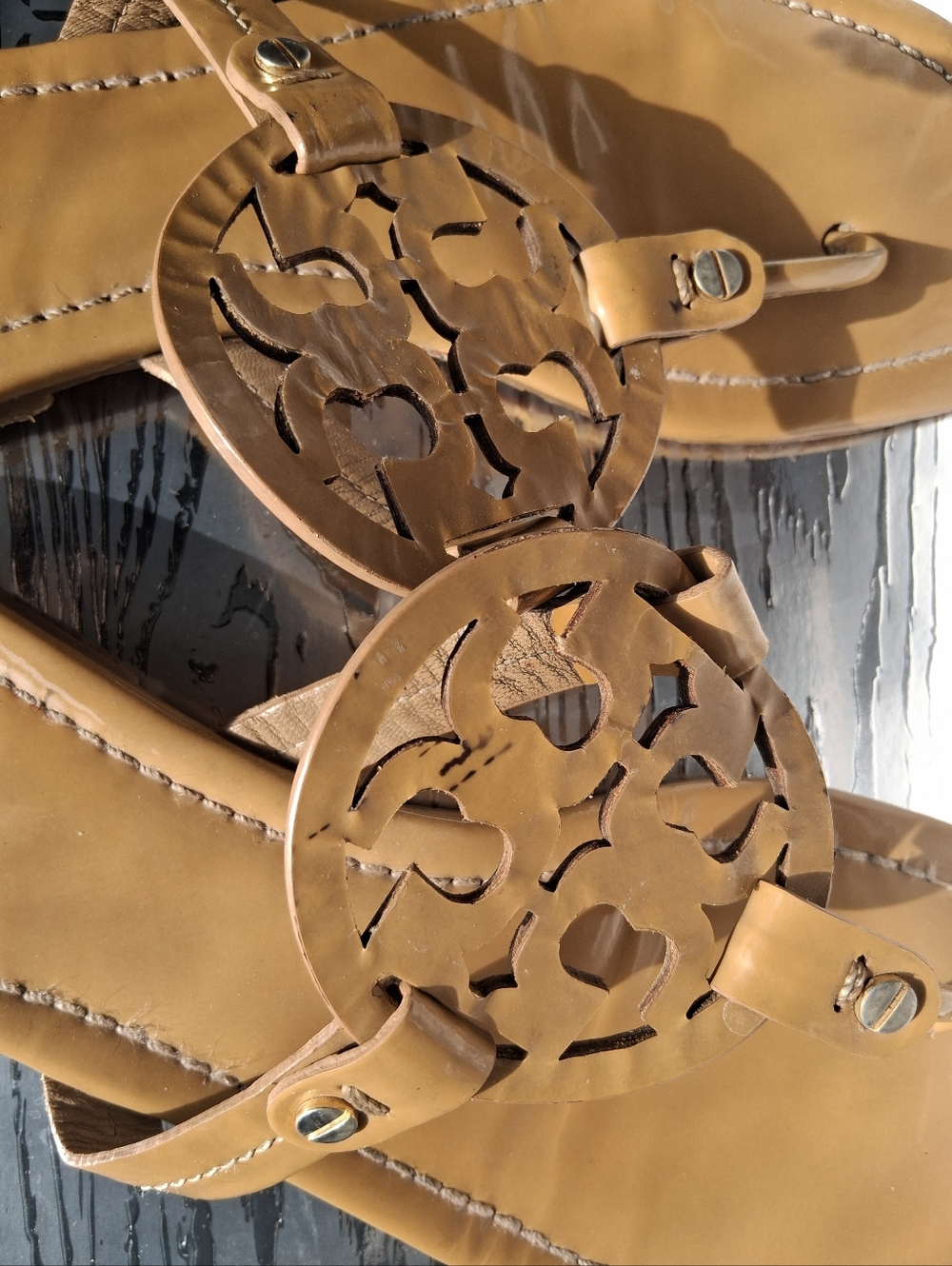 Tory Burch Miller Leather Thong Sandals in Tan - Picture 3 of 6